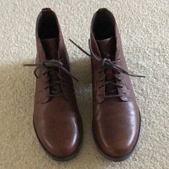 Timberland Laced Boots - Picture 3 of 11